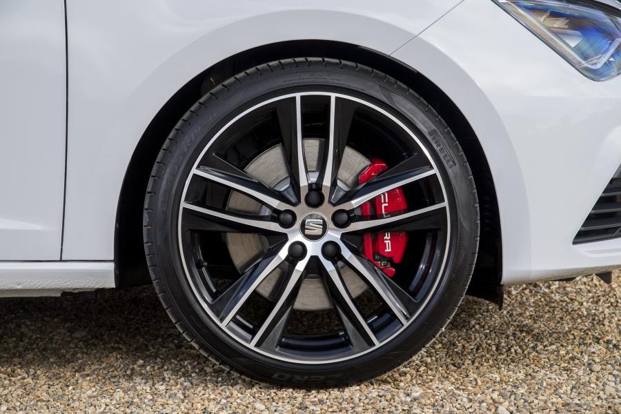 Колеса Seat Leon ST Cupra 300 2017 года  (UK) (фото 8 из 40)